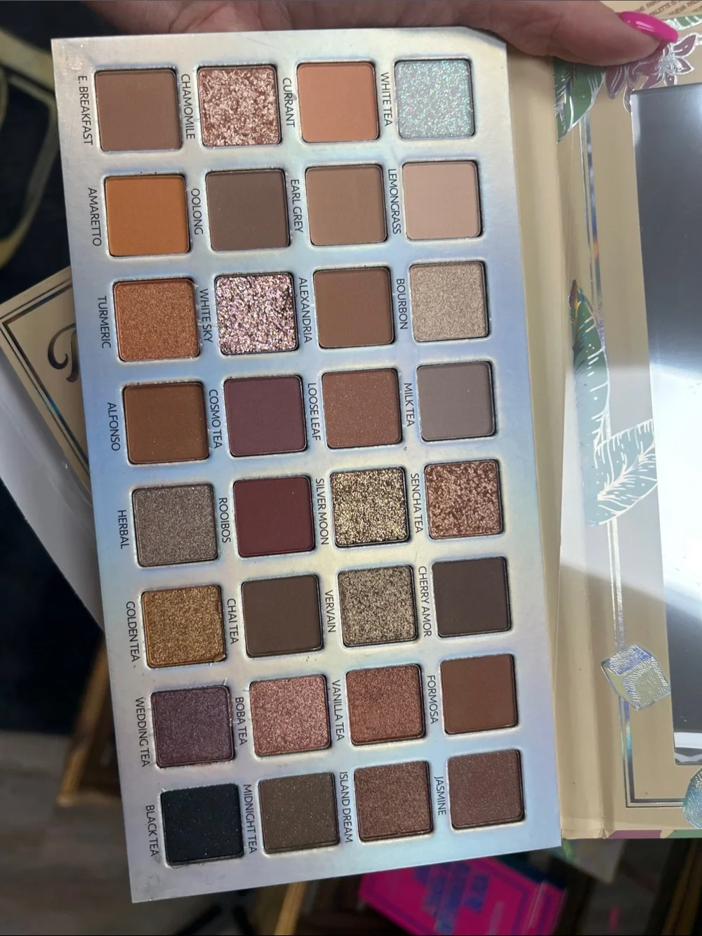 N/A neautral shadow